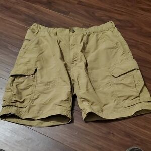 REI Men's Khaki Cargo 9 Pocket Shorts